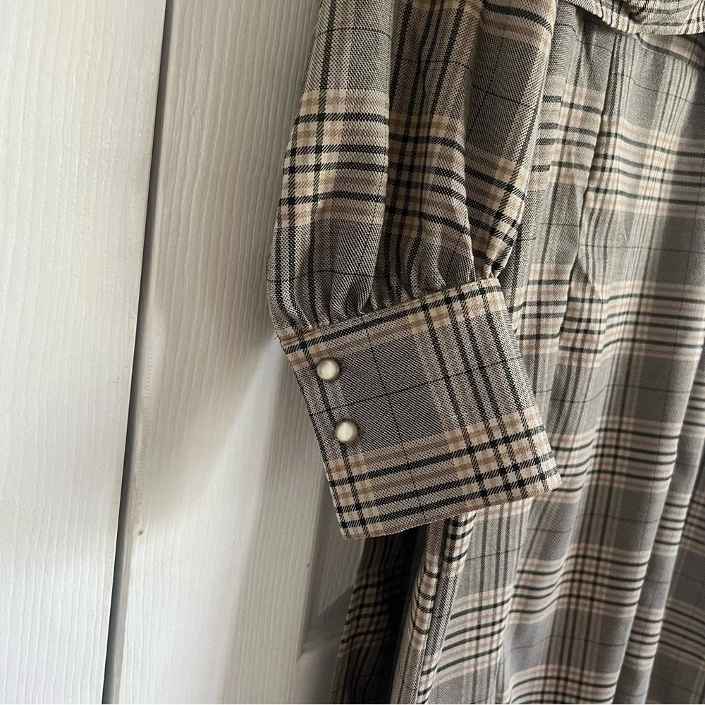 Japan Exclusive Plaid Long Sleeve Dress - Picture 3 of 9